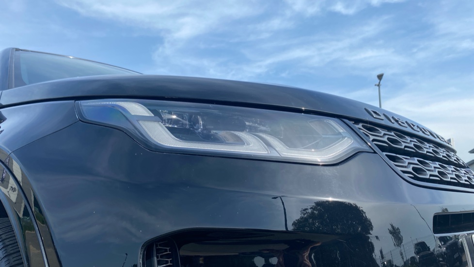 Land Rover Discovery Sport 2.0 D180 R-Dynamic SE 5dr Auto Diesel Station Wagon - Image 17