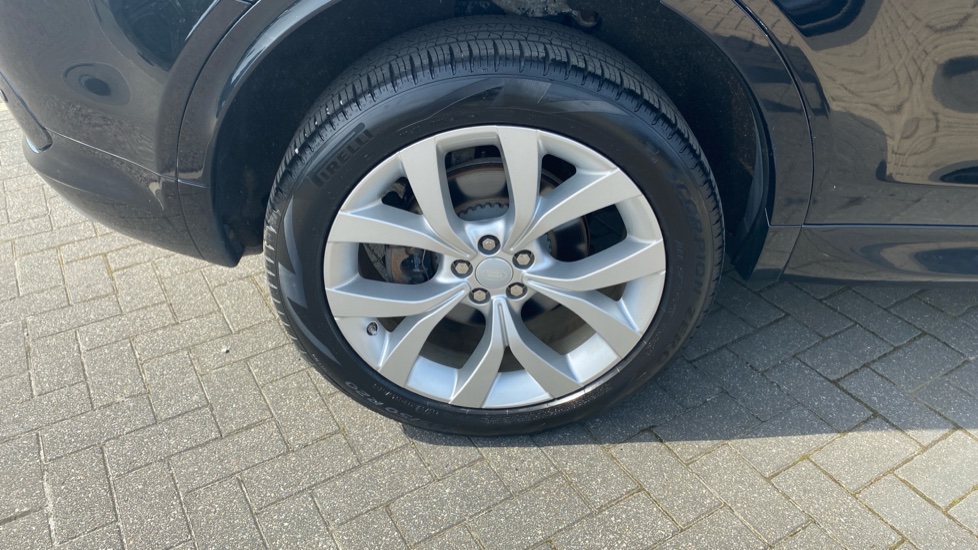 Land Rover Discovery Sport 2.0 D180 R-Dynamic SE 5dr Auto Diesel Station Wagon - Image 23
