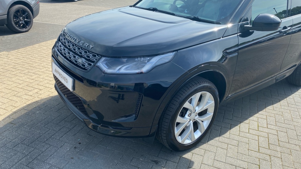 Land Rover Discovery Sport 2.0 D180 R-Dynamic SE 5dr Auto Diesel Station Wagon - Image 29