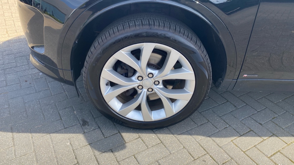Land Rover Discovery Sport 2.0 D180 R-Dynamic SE 5dr Auto Diesel Station Wagon - Image 30