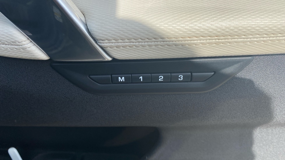 Land Rover Discovery Sport 2.0 D180 R-Dynamic SE 5dr Auto Diesel Station Wagon - Image 42
