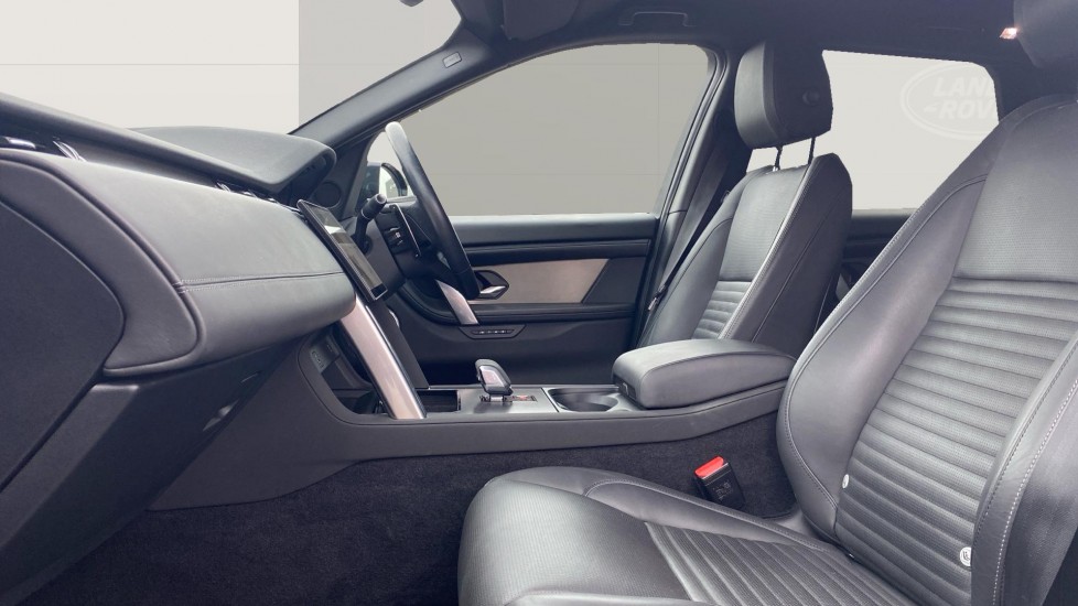 Land Rover Discovery Sport 2.0 D200 Dynamic HSE 5dr Auto [5 Seat] Diesel Station Wagon - Image 3