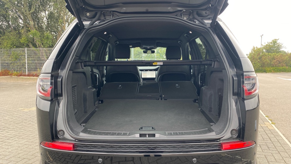 Land Rover Discovery Sport 2.0 D200 Dynamic HSE 5dr Auto [5 Seat] Diesel Station Wagon - Image 10