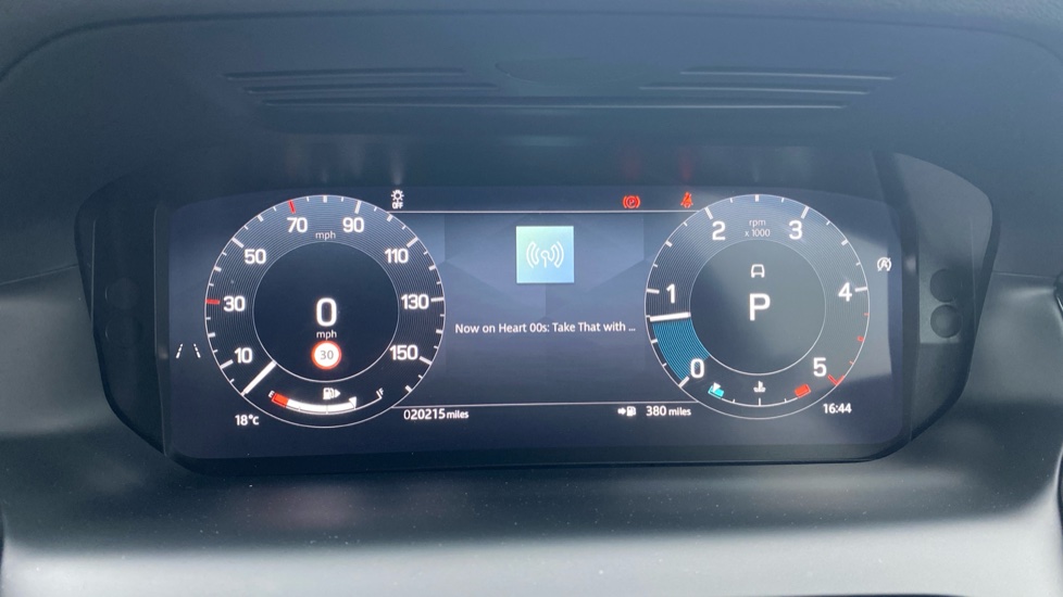 Land Rover Discovery Sport 2.0 D200 Dynamic HSE 5dr Auto [5 Seat] Diesel Station Wagon - Image 16