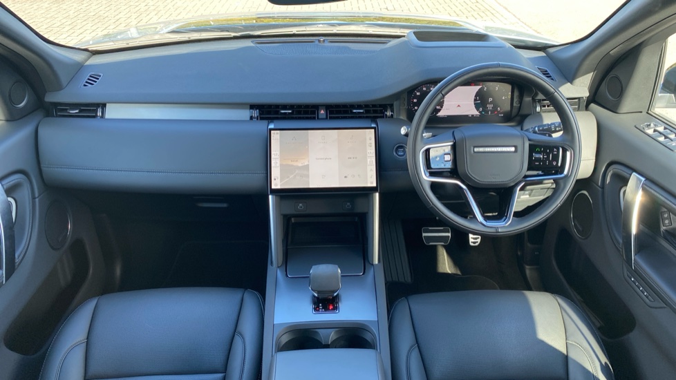 Land Rover Discovery Sport 2.0 D200 Dynamic HSE 5dr Auto [5 Seat] Diesel Station Wagon - Image 9