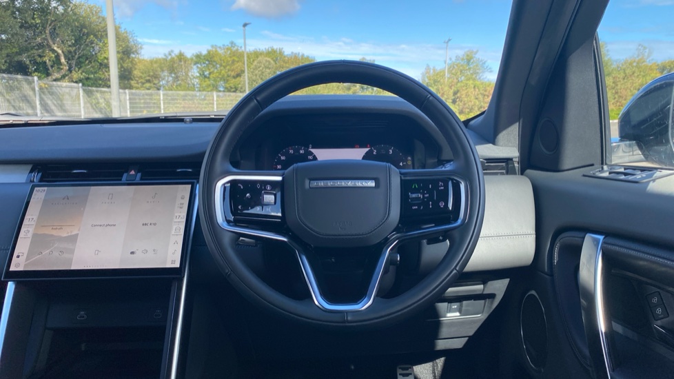 Land Rover Discovery Sport 2.0 D200 Dynamic HSE 5dr Auto [5 Seat] Diesel Station Wagon - Image 15