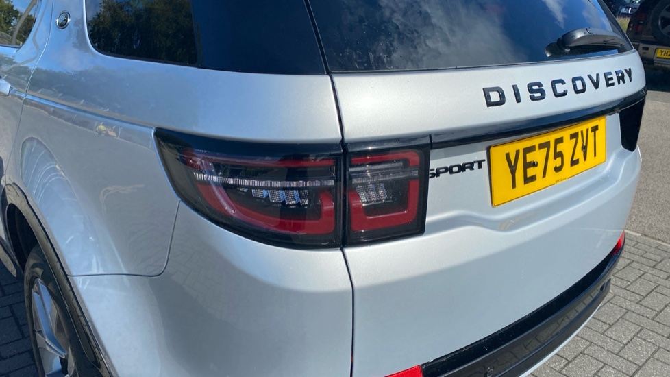 Land Rover Discovery Sport 2.0 D200 Dynamic HSE 5dr Auto [5 Seat] Diesel Station Wagon - Image 19