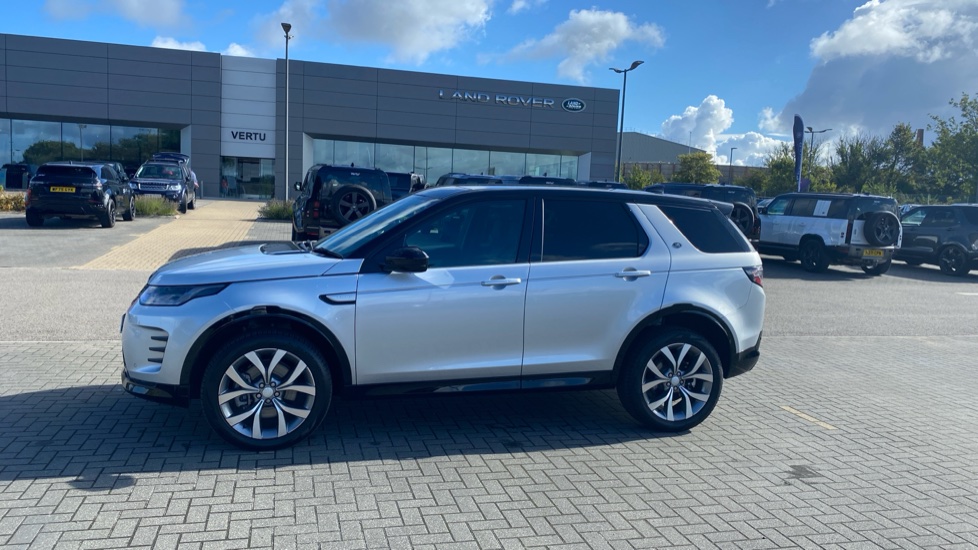 Land Rover Discovery Sport 2.0 D200 Dynamic HSE 5dr Auto [5 Seat] Diesel Station Wagon - Image 21