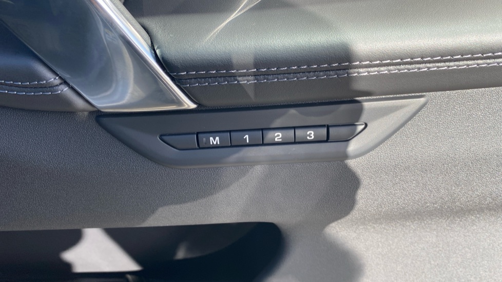Land Rover Discovery Sport 2.0 D200 Dynamic HSE 5dr Auto [5 Seat] Diesel Station Wagon - Image 46