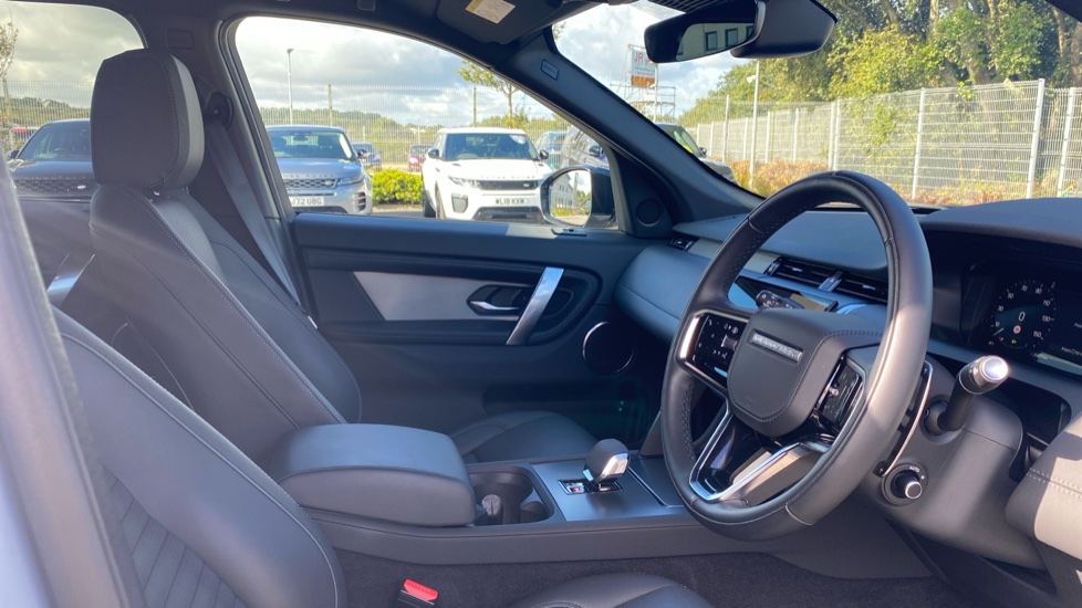 Land Rover Discovery Sport 2.0 D200 Dynamic HSE 5dr Auto [5 Seat] Diesel Station Wagon - Image 50