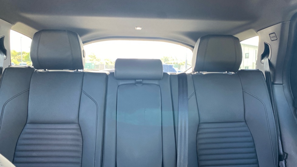 Land Rover Discovery Sport 2.0 D200 Dynamic HSE 5dr Auto [5 Seat] Diesel Station Wagon - Image 52
