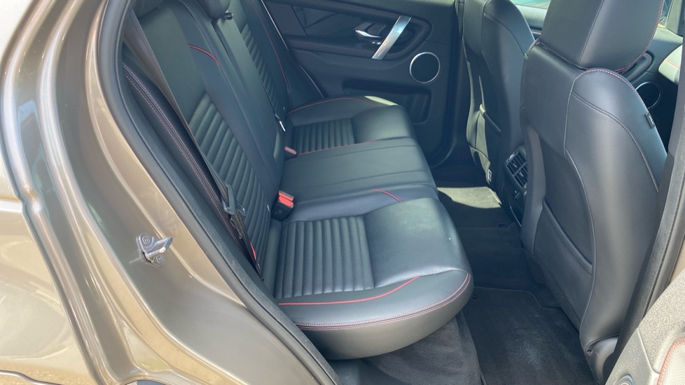 Land Rover Discovery Sport 1.5 P300e Urban Edition 5dr Auto [5 Seat] Station Wagon - Image 38