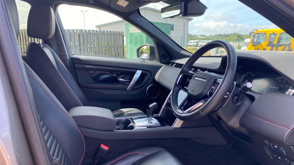 Land Rover Discovery Sport 1.5 P300e Urban Edition 5dr Auto [5 Seat] Station Wagon - Image 46