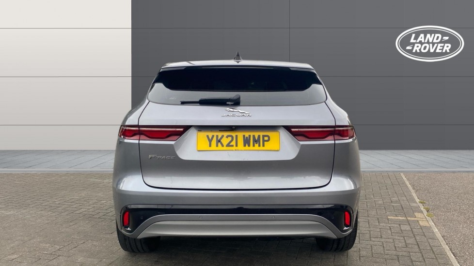 Jaguar F-Pace 2.0 D200 R-Dynamic SE 5dr Auto AWD Diesel Estate - Image 6