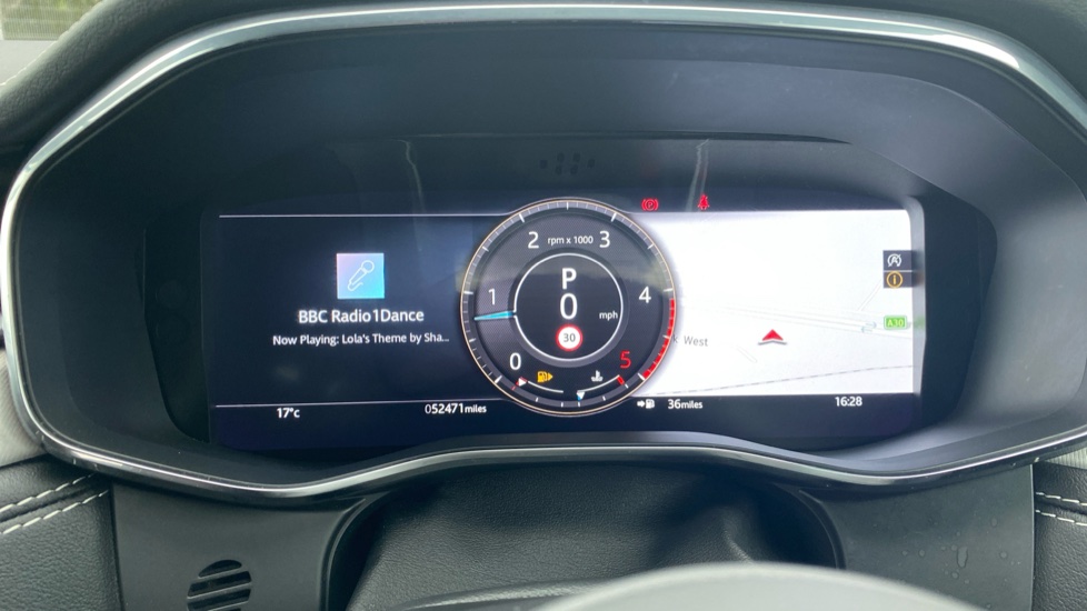 Jaguar F-Pace 2.0 D200 R-Dynamic SE 5dr Auto AWD Diesel Estate - Image 16