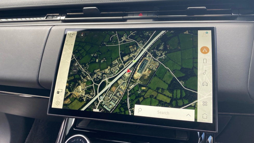 Land Rover Range Rover Sport 3.0 P440e Dynamic SE 5dr Auto Estate - Image 11