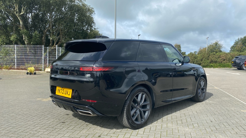 Land Rover Range Rover Sport 3.0 P440e Dynamic SE 5dr Auto Estate - Image 22