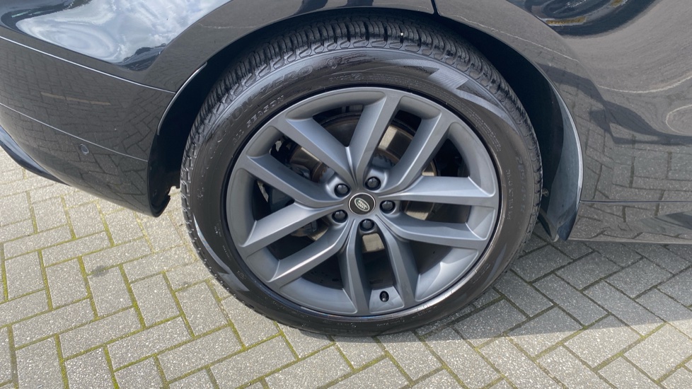 Land Rover Range Rover Sport 3.0 P440e Dynamic SE 5dr Auto Estate - Image 23
