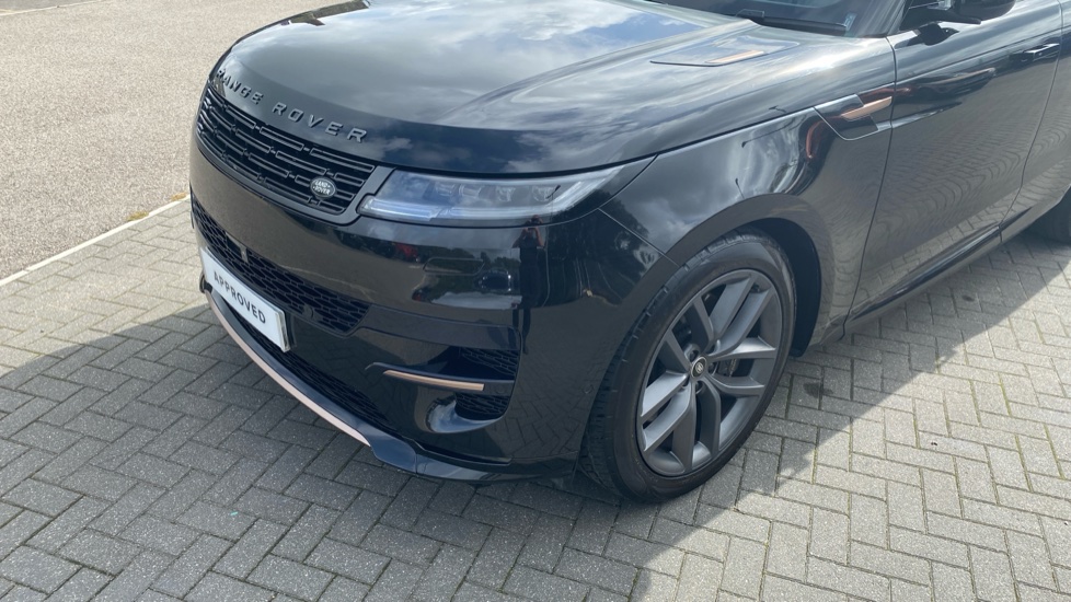 Land Rover Range Rover Sport 3.0 P440e Dynamic SE 5dr Auto Estate - Image 29