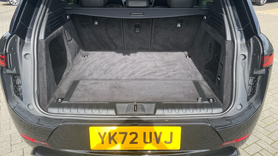Land Rover Range Rover Sport 3.0 P440e Dynamic SE 5dr Auto Estate - Image 32