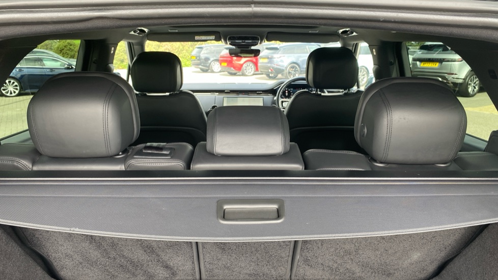 Land Rover Range Rover Sport 3.0 P440e Dynamic SE 5dr Auto Estate - Image 36
