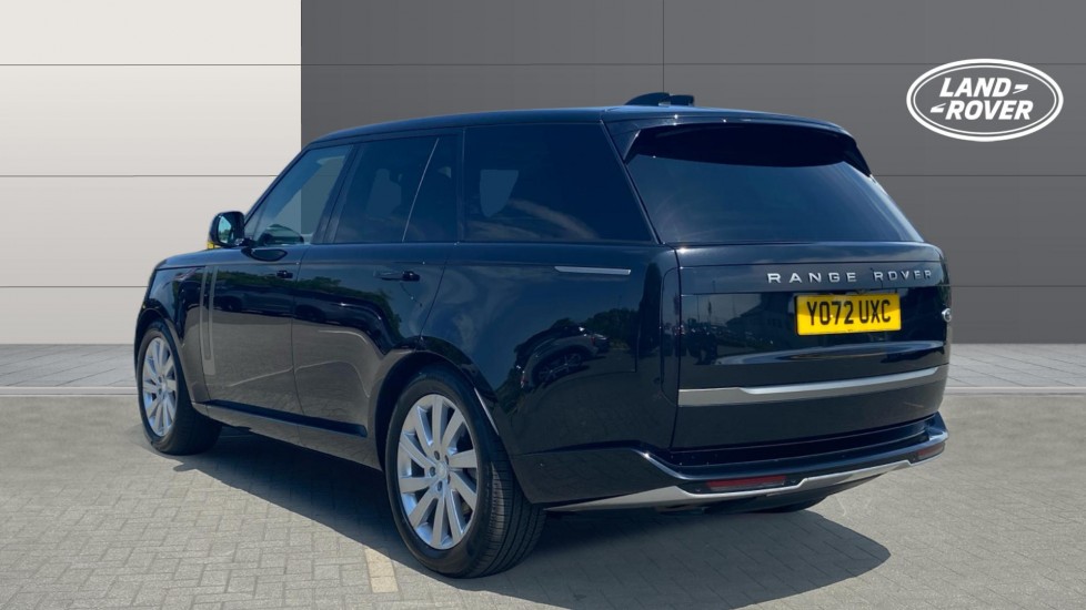 Land Rover Range Rover 3.0 D300 SE 4dr Auto Diesel Estate - Image 2