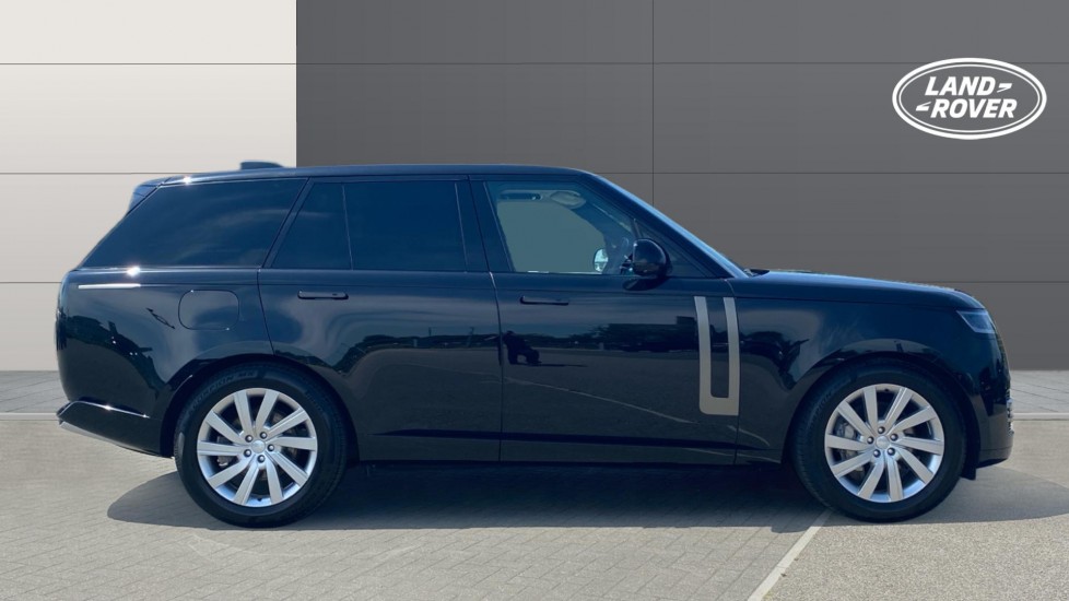 Land Rover Range Rover 3.0 D300 SE 4dr Auto Diesel Estate - Image 5