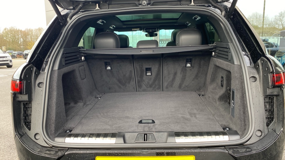 Land Rover Range Rover Sport 3.0 D300 Dynamic SE 5dr Auto Diesel Estate - Image 10