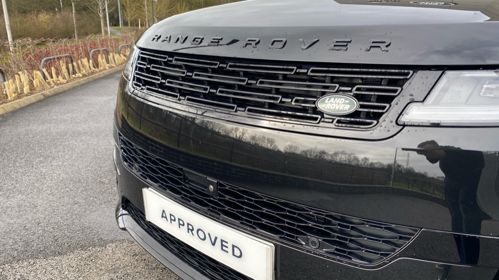 Land Rover Range Rover Sport 3.0 D300 Dynamic SE 5dr Auto Diesel Estate - Image 22
