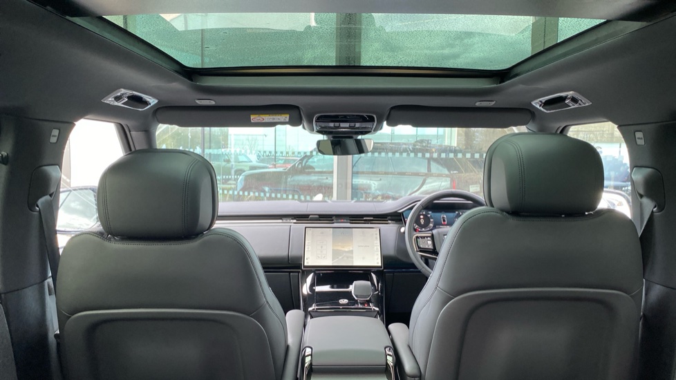 Land Rover Range Rover Sport 3.0 D300 Dynamic SE 5dr Auto Diesel Estate - Image 34