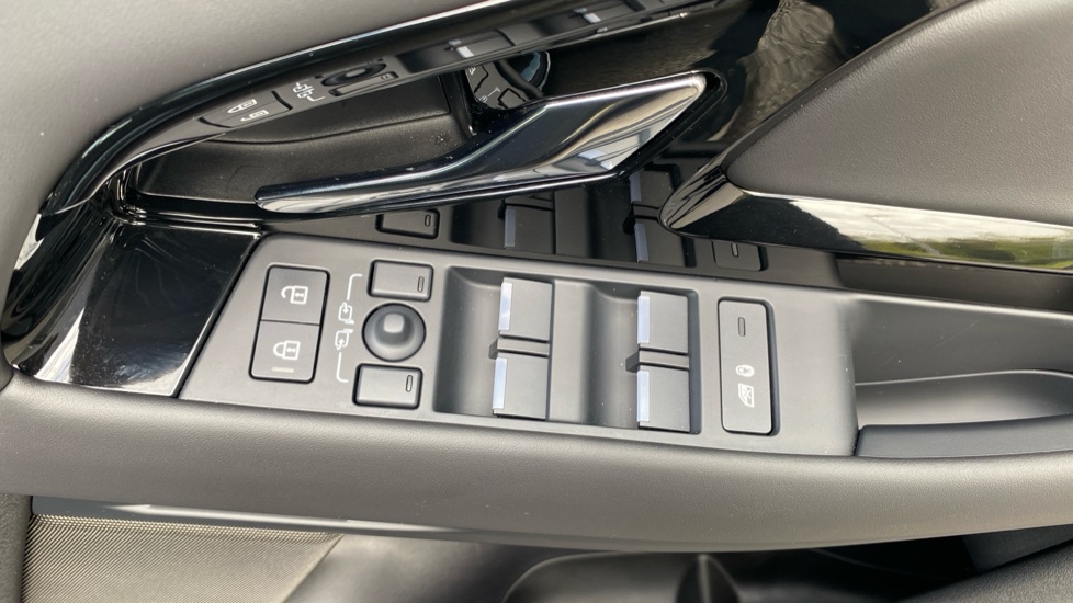 Land Rover Range Rover Evoque 2.0 D200 Autobiography 5dr Auto [Revised] Diesel Hatchback - Image 27