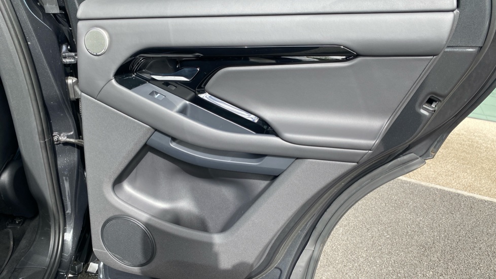 Land Rover Range Rover Evoque 2.0 D200 Autobiography 5dr Auto [Revised] Diesel Hatchback - Image 37
