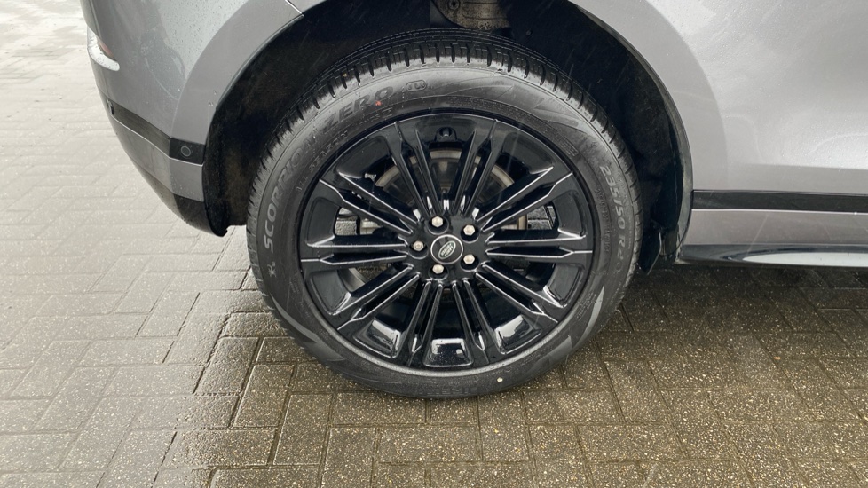 Land Rover Range Rover Evoque 2.0 D200 Autobiography 5dr Auto [Revised] Diesel Hatchback - Image 22
