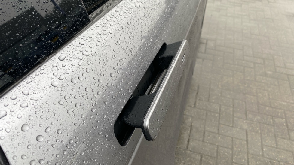 Land Rover Range Rover Evoque 2.0 D200 Autobiography 5dr Auto [Revised] Diesel Hatchback - Image 24