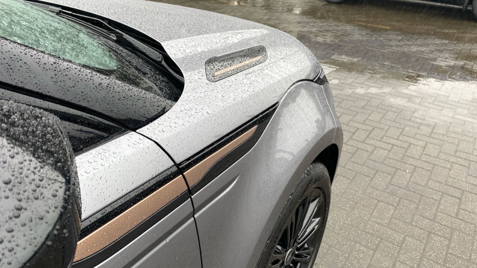 Land Rover Range Rover Evoque 2.0 D200 Autobiography 5dr Auto [Revised] Diesel Hatchback - Image 29