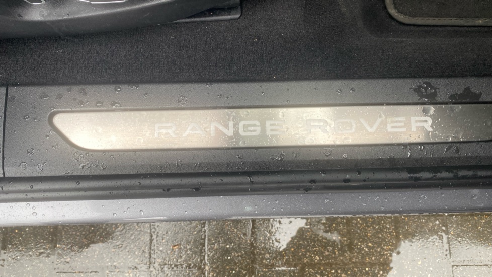 Land Rover Range Rover Evoque 2.0 D200 Autobiography 5dr Auto [Revised] Diesel Hatchback - Image 51
