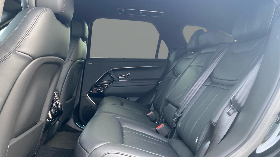 Land Rover Range Rover Sport 3.0 D300 Autobiography 5dr Auto Diesel Estate - Image 4
