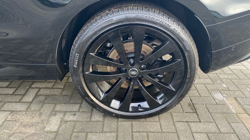 Land Rover Range Rover Sport 3.0 D300 Autobiography 5dr Auto Diesel Estate - Image 35