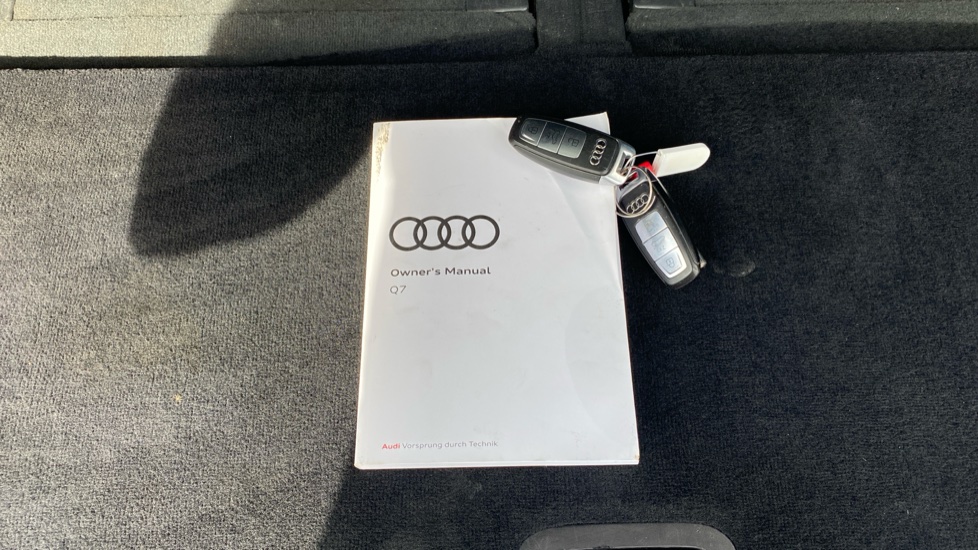 Audi Q7 55 TFSI Quattro Black Edition 5dr Tiptronic Petrol Estate - Image 19