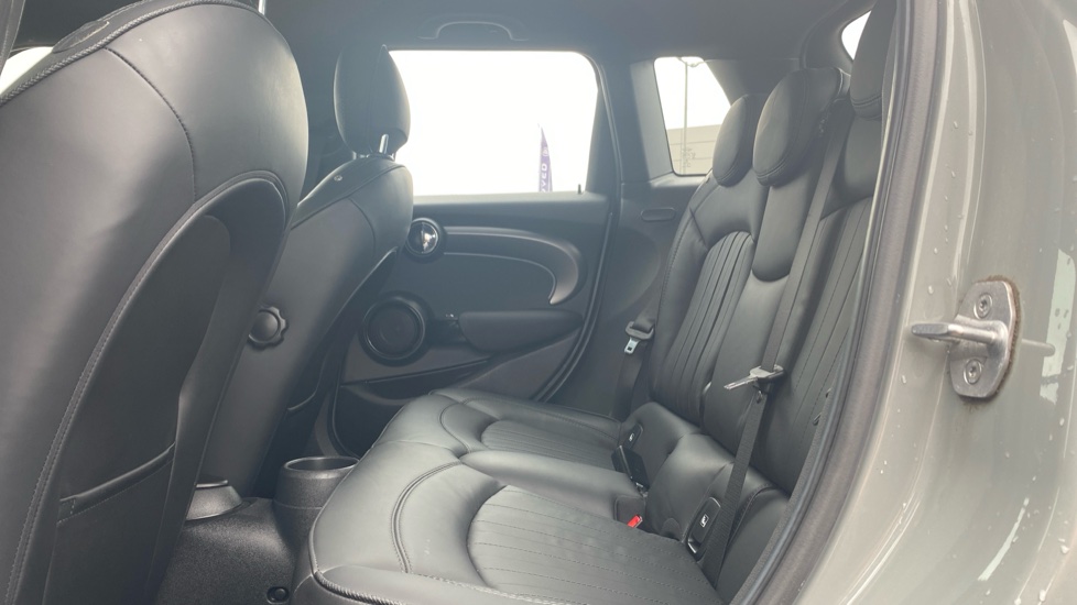 MINI Hatchback 1.5 Cooper Exclusive 5dr Petrol Hatchback - Image 16