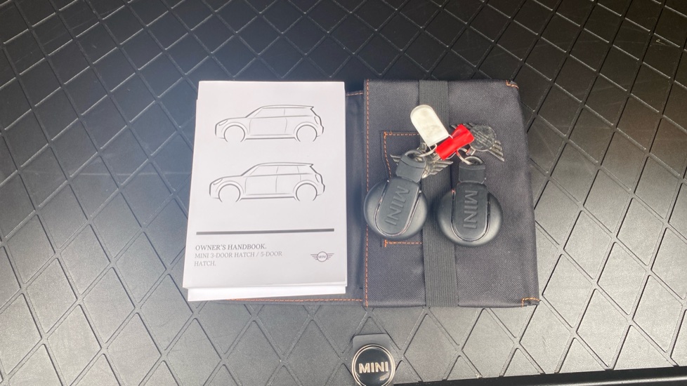 MINI Hatchback 1.5 Cooper Exclusive 5dr Petrol Hatchback - Image 19
