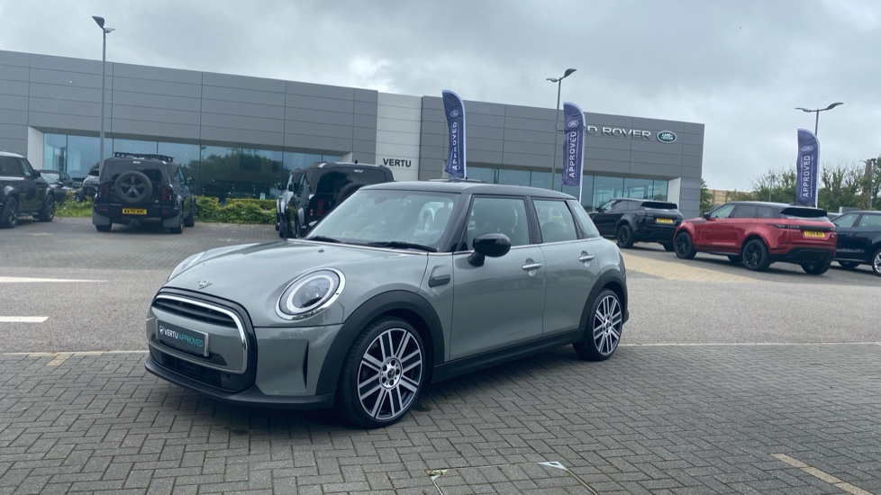 MINI Hatchback 1.5 Cooper Exclusive 5dr Petrol Hatchback - Image 21