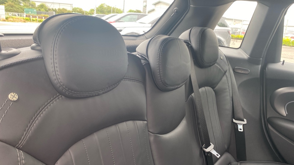 MINI Hatchback 1.5 Cooper Exclusive 5dr Petrol Hatchback - Image 34