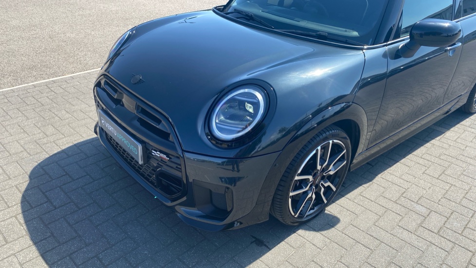 MINI Cooper 2.0 S Sport 5dr Auto Petrol Hatchback - Image 29