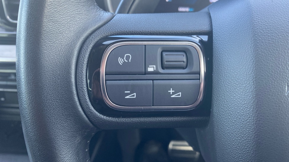 Citroen C5 Aircross 1.6 Plug-in Hybrid 225 Flair Plus 5dr e-EAT8 Hatchback - Image 43