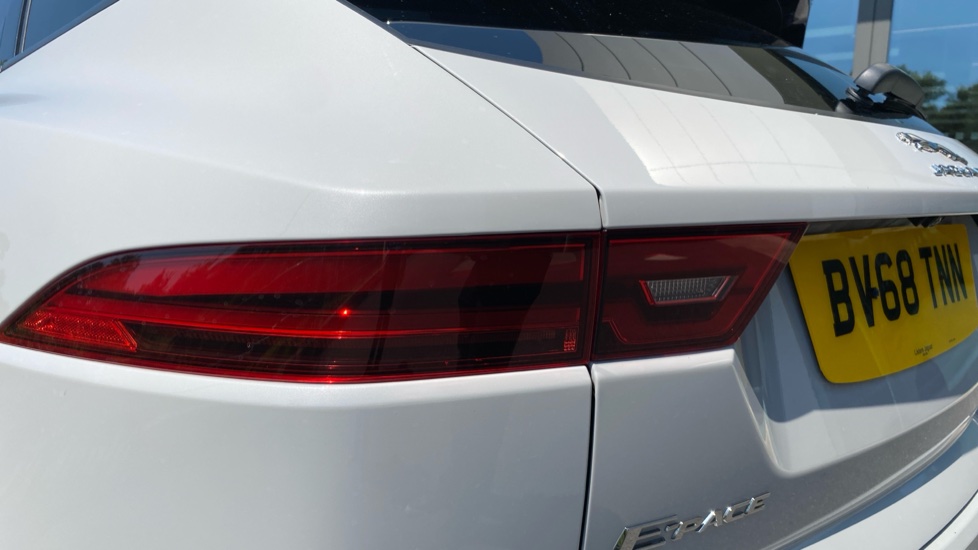 Jaguar E-Pace 2.0 R-Dynamic SE 5dr Auto Petrol Estate - Image 19