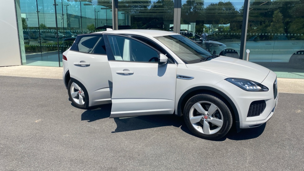 Jaguar E-Pace 2.0 R-Dynamic SE 5dr Auto Petrol Estate - Image 46