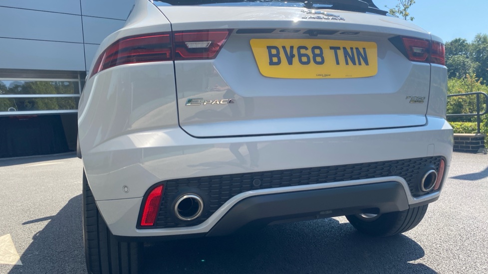 Jaguar E-Pace 2.0 R-Dynamic SE 5dr Auto Petrol Estate - Image 53