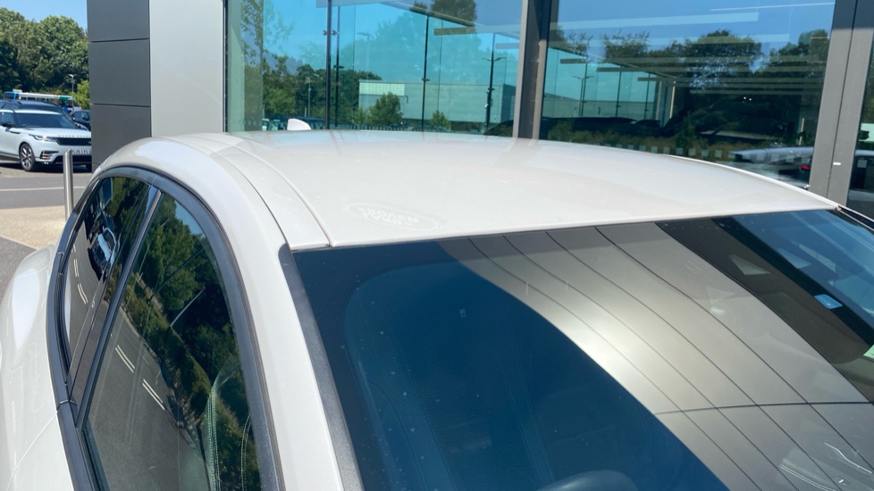 Jaguar E-Pace 2.0 R-Dynamic SE 5dr Auto Petrol Estate - Image 56