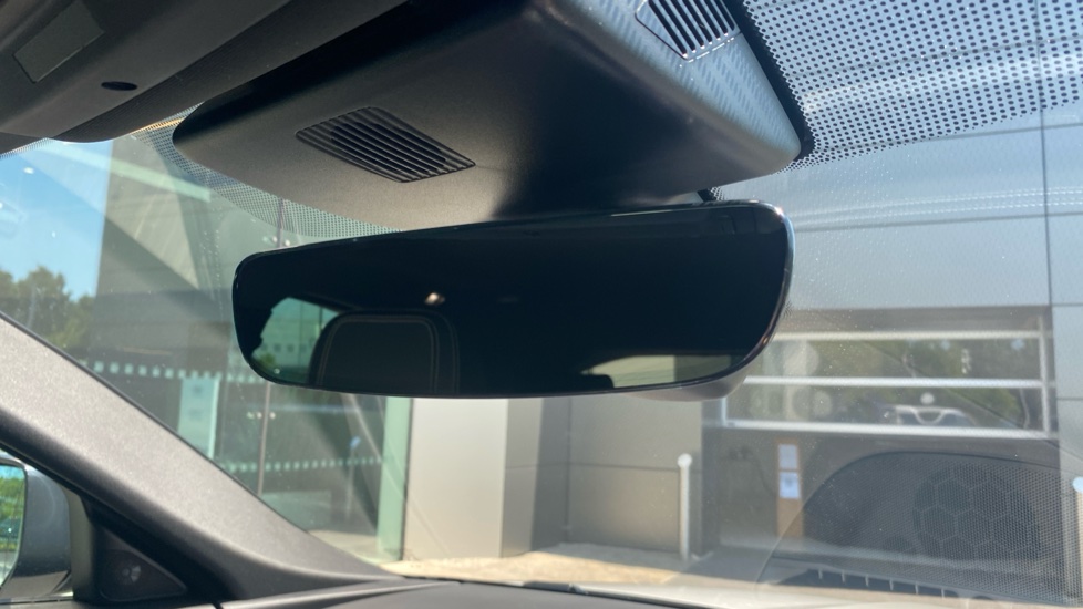 Jaguar E-Pace 2.0 R-Dynamic SE 5dr Auto Petrol Estate - Image 61